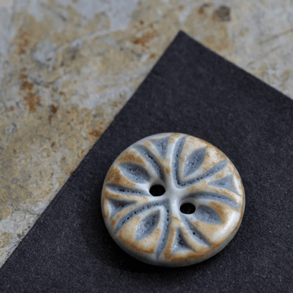 17-18mm porcelain buttons orient blue