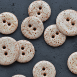 6 pcs. 23 mm ceramic buttons sprinkled creme