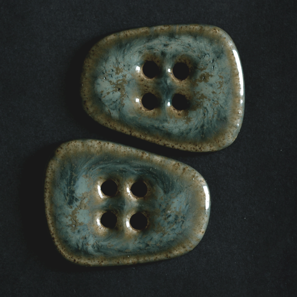 2 pcs. 36mm ceramic buttons alga marina