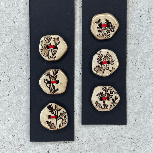 3 pcs 18-19mm ceramic buttons botanique
