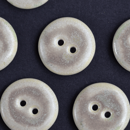 17-18mm porcelain buttons green alabaster