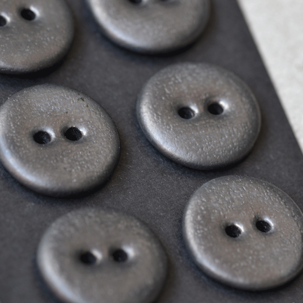 6 pcs. 16mm ceramic buttons graphite