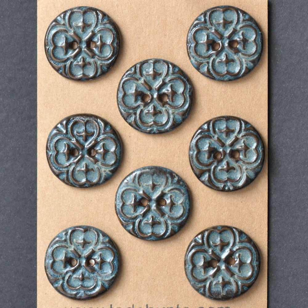 8 pcs. 23mm ceramic buttons orient