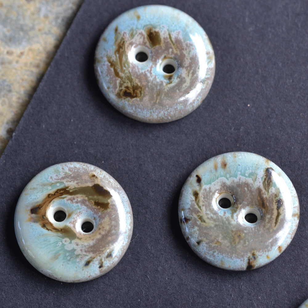 6 pcs. 17/18mm porcelain buttons spring