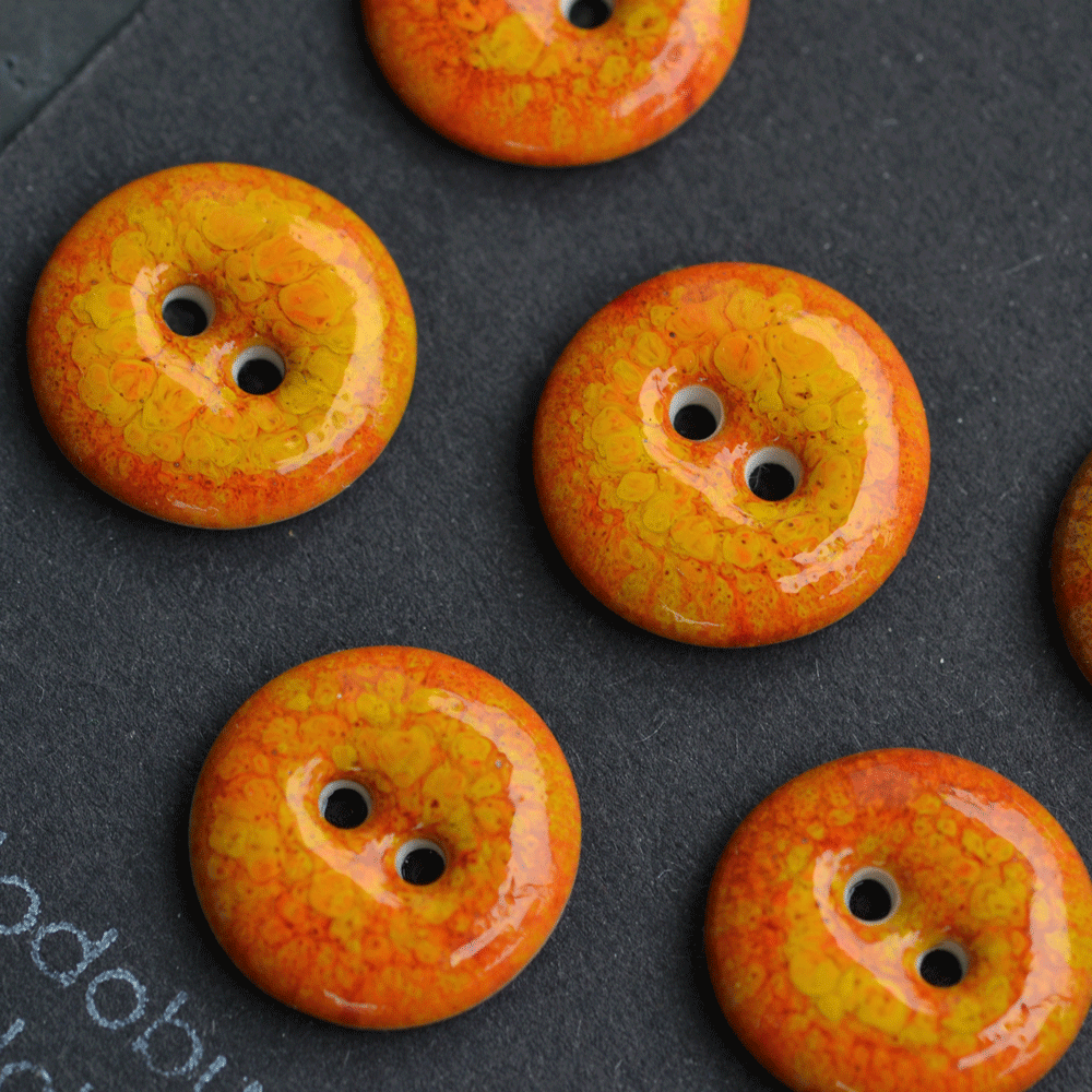 6 pcs. 17-18mm  porcelain buttons glowing orange