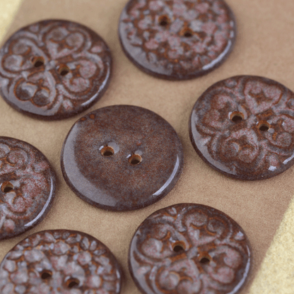 7 pcs. 23mm ceramic buttons smokey merlot