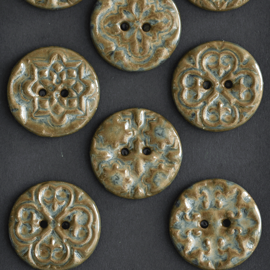 8 pcs. 23mm ceramic buttons orient