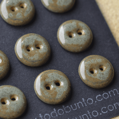 9 pcs. 15-16mm ceramic buttons smoke