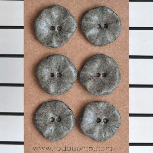 6 pcs. 24-26mm ceramic buttons white coal