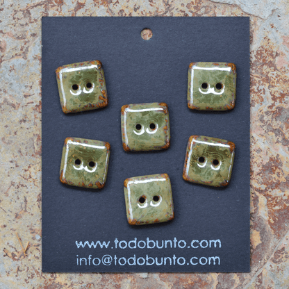 6 pcs. 16x16mm ceramic buttons green/brown