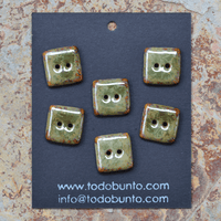 6 pcs. 16x16mm ceramic buttons green/brown