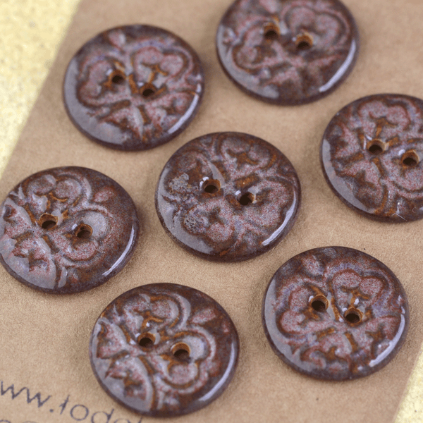 7 pcs. 21mm ceramic buttons smokey merlot