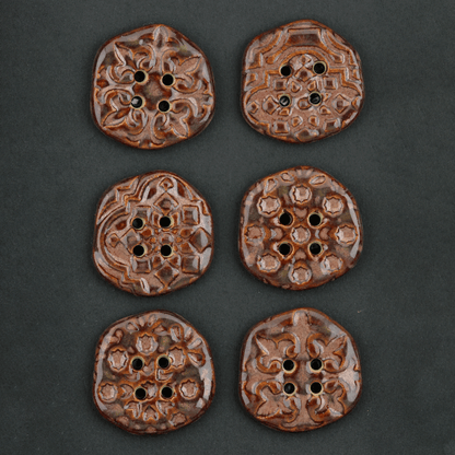 6 pcs. 23mm ceramic buttons orient