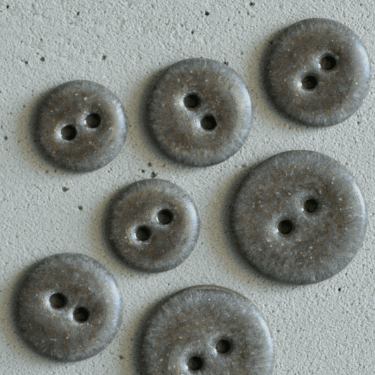 6 pcs. 23mm ceramic buttons taupe