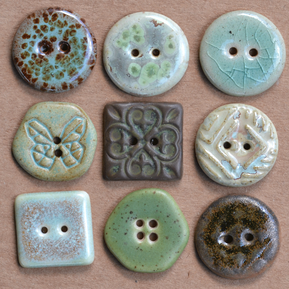 9 pcs. 22-23mm ceramic buttons mix