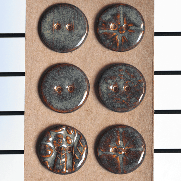 6 pcs. 22mm ceramic buttons iron lustre