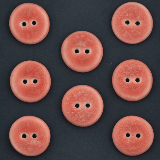 8 pcs. 17/18mm porcelain buttons berry