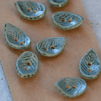 8x20mm Handmade Keramikknöpfe Satin Oribe Blätter