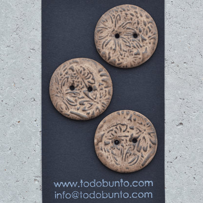 3x31mm ceramic buttons barock