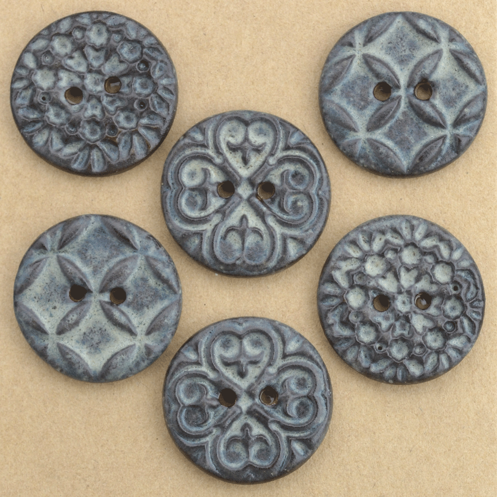 6 pcs. 22-23mm ceramic buttons orient