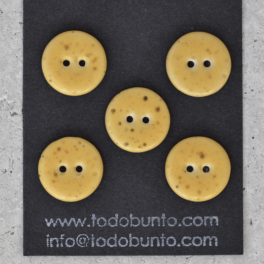 5 pcs. 17/18mm ceramic buttons calm yellow