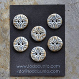 17-18mm porcelain buttons orient blue
