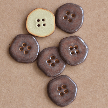 8 pcs. 22mm ceramic buttons smokey merlot