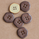 8 pcs. 22mm ceramic buttons smokey merlot