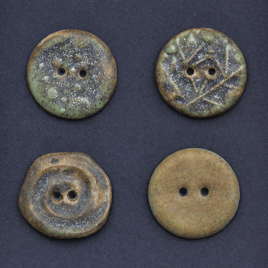 4 pcs. 23mm ceramic buttons mix