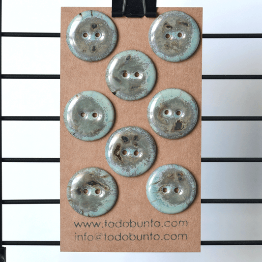 8 pcs. 22mm porcelain buttons spring