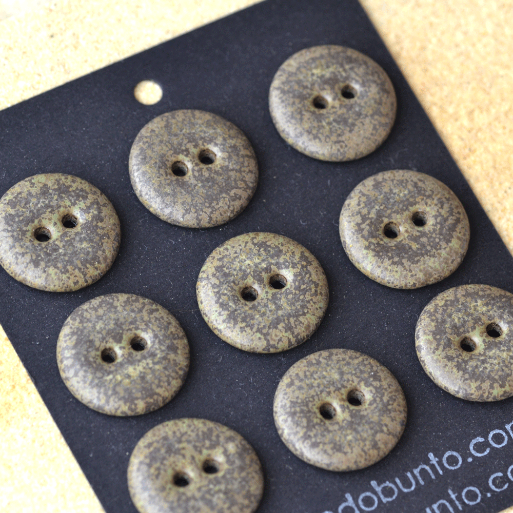 9 pcs 17-18mm ceramic buttons brown stone