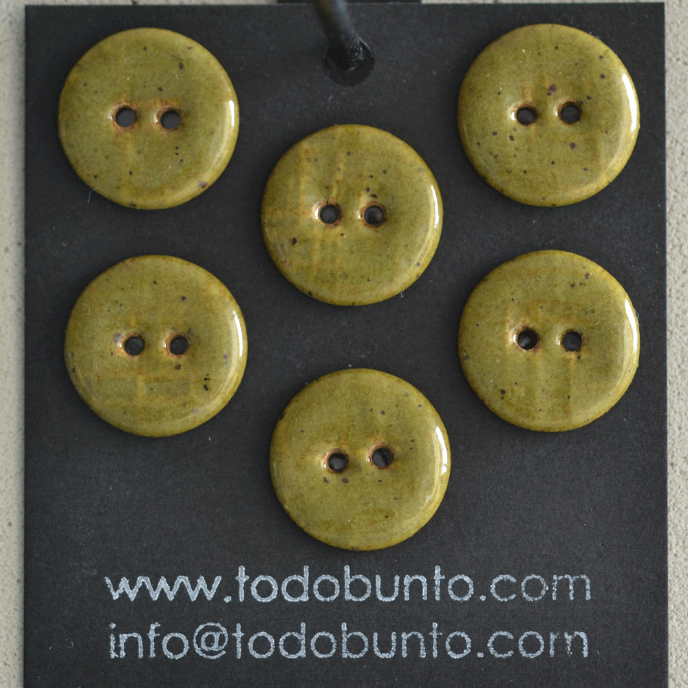 8 pcs. 18mm ceramic buttons deep olive speckle