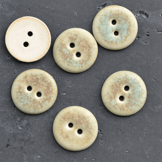 18mm ceramic buttons light green/beige with craquele effect