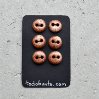 6x12 mm ceramic buttons sprinkled creme