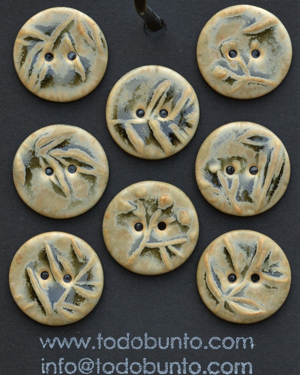 8 pcs. 22-23mm porcelain buttons flora v2