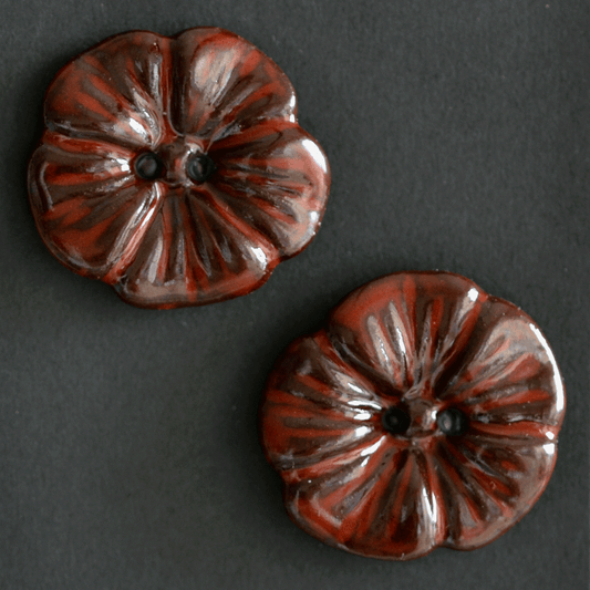 2 pcs. 27-28mm ceramic buttons flowers