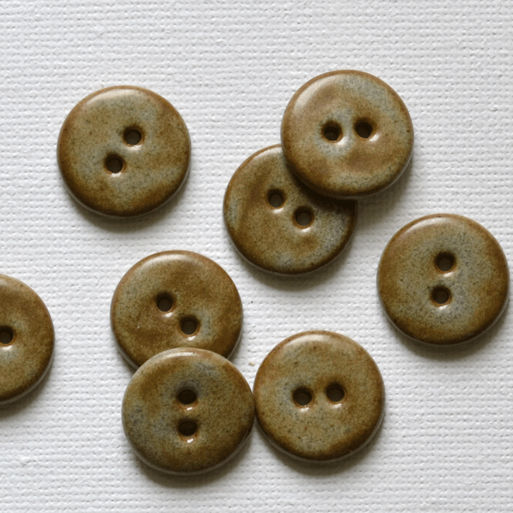 6 pcs. 18 mm ceramic buttons dunes