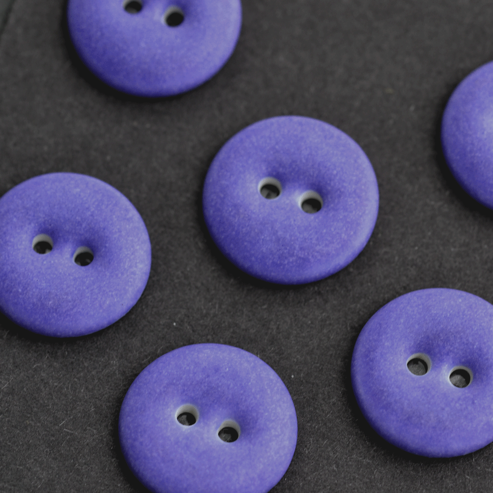18mm porcelain buttons violet matt