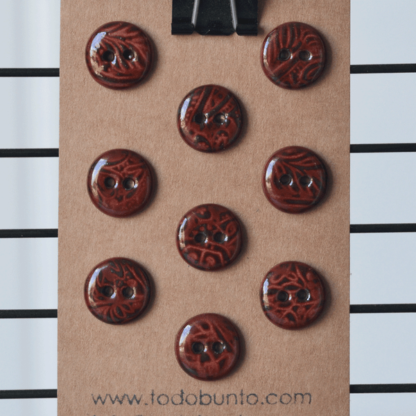 9 pcs. 15-16mm ceramic buttons cinnabar