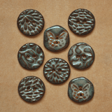 8 pcs. 23 mm ceramic buttons mix
