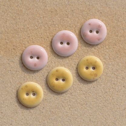17/18mm porcelain buttons pastel yellow sprinkle