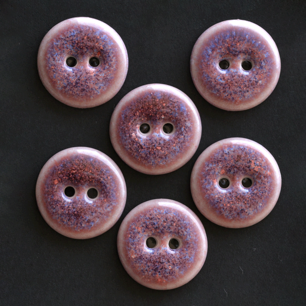 6 pcs. 20mm porcelain buttons magenta sky