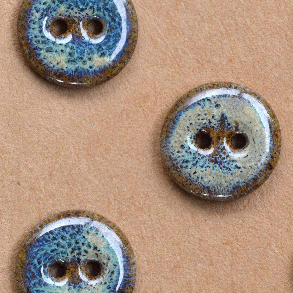 8 pcs. 16mm ceramic buttons seaside