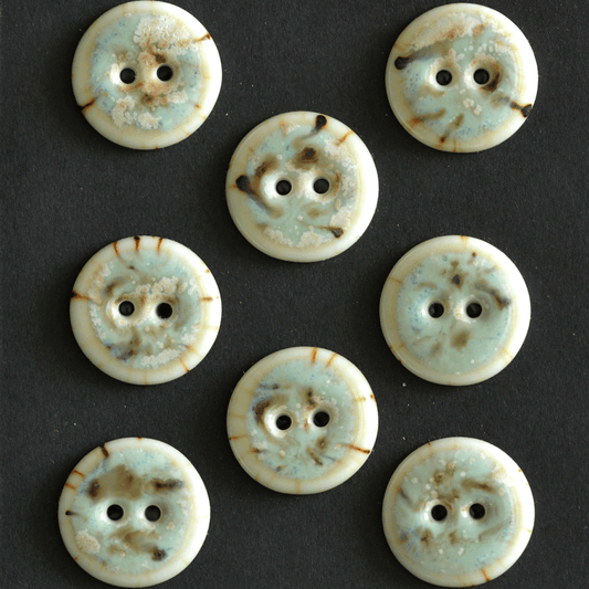 8 pcs. 17mm porcelain buttons mint shake