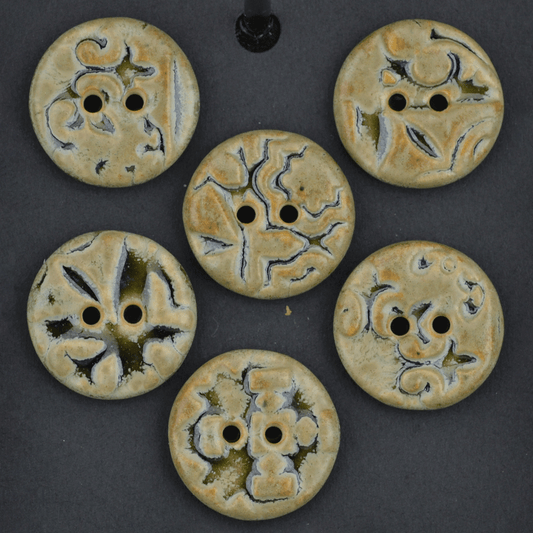 6 pcs. 18 mm ceramic buttons orient