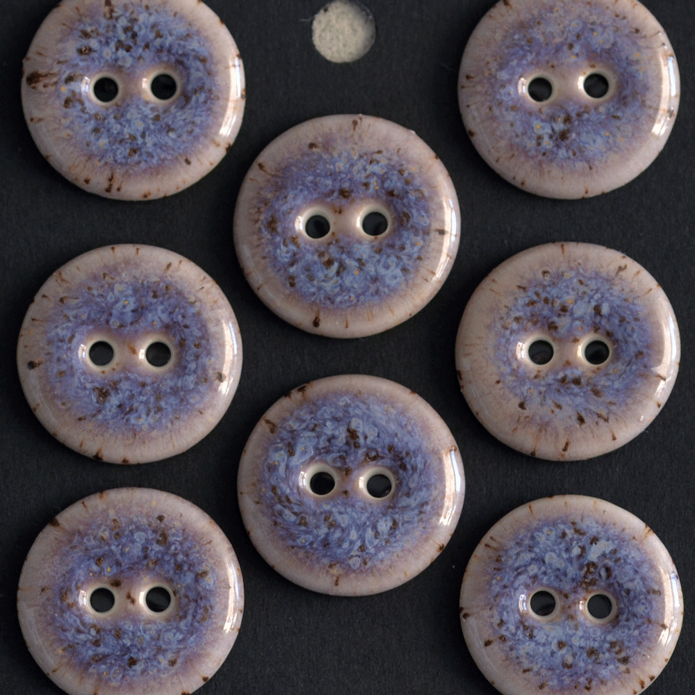 8 pcs. 17-18 mm porcelain buttons blueberry jogurt