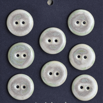 17-18mm porcelain buttons green alabaster
