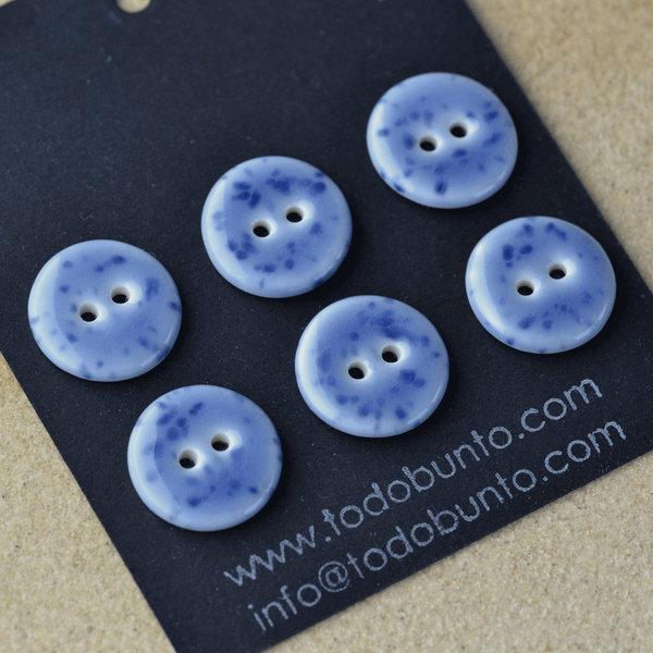 6pcs. 17-18mm porcelain buttons cornflower