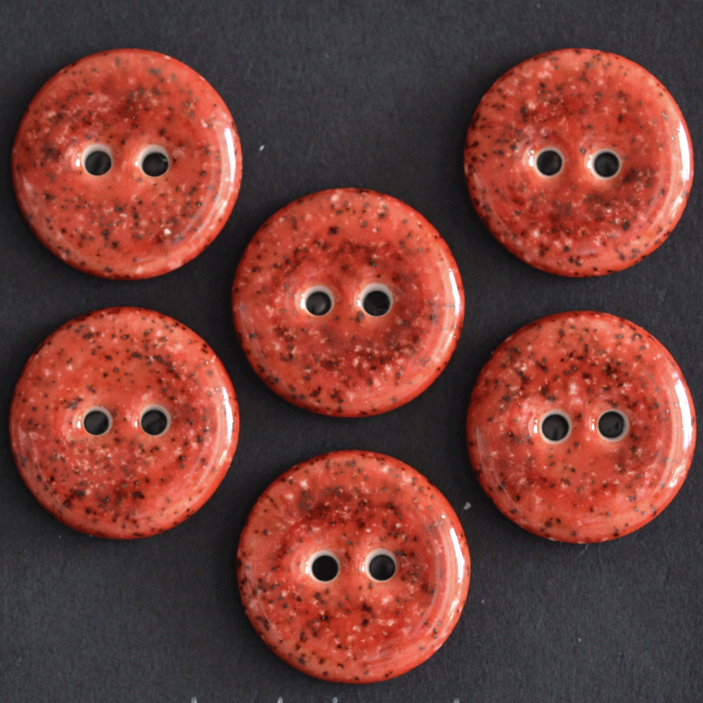 17-18mm porcelain buttons strawberry