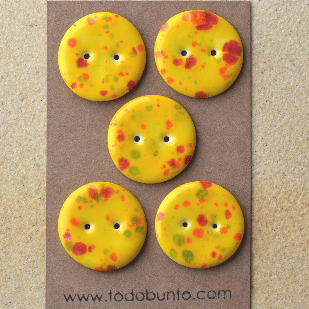 5 pcs. 26mm porcelain buttons confetti yellow